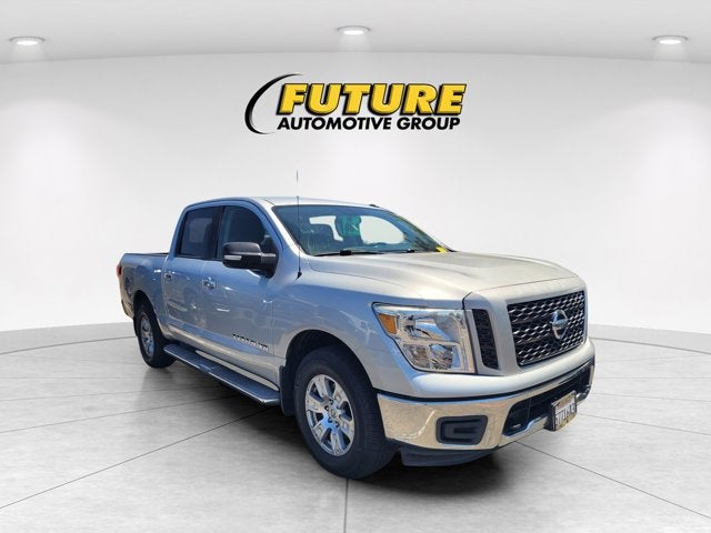 2019 Nissan Titan SV