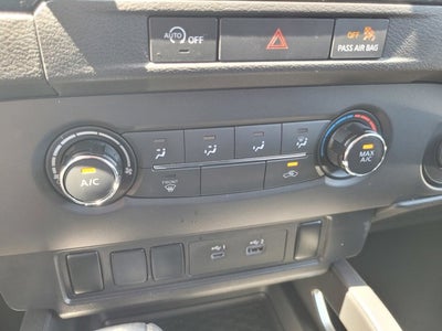2023 Nissan Frontier SV
