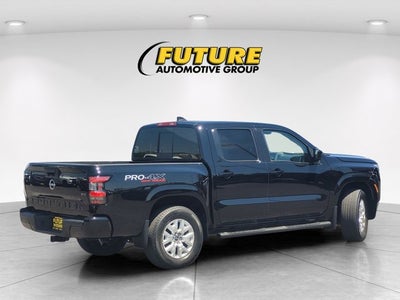 2022 Nissan Frontier SV