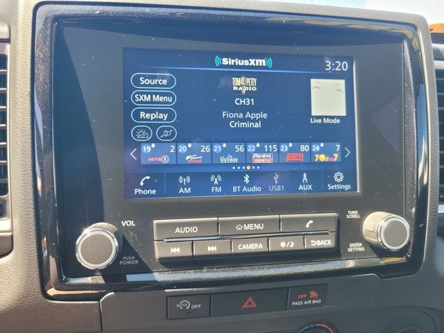 2024 Nissan Frontier SV