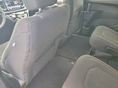 2024 Chrysler Pacifica Touring