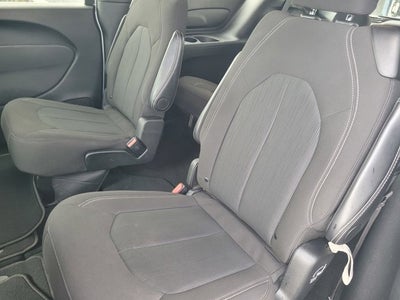 2024 Chrysler Pacifica Touring