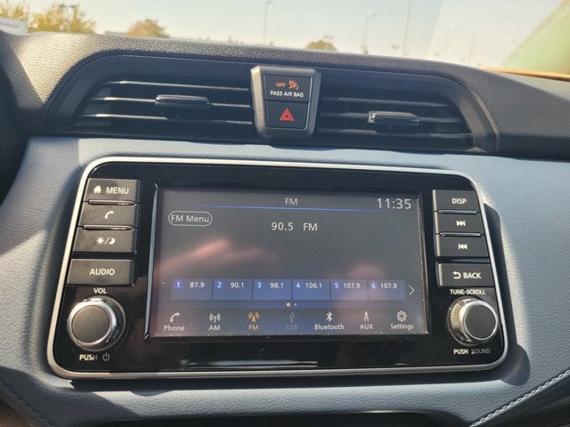 2025 Nissan Versa SV