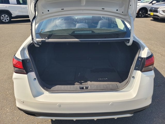 2024 Nissan Versa SR