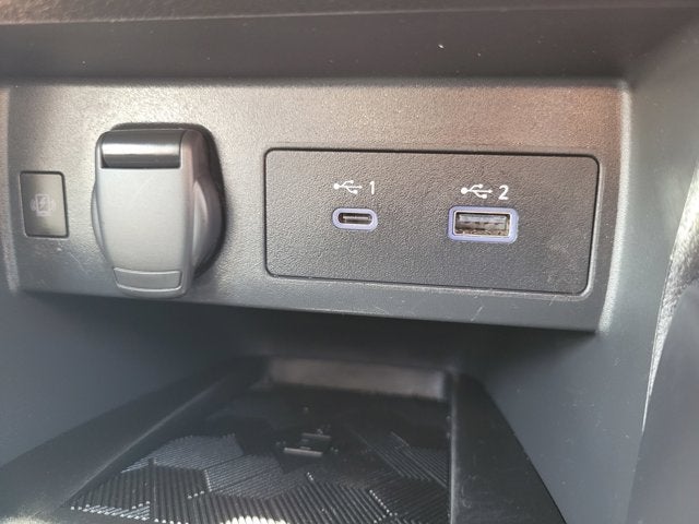 2024 Nissan Versa SR