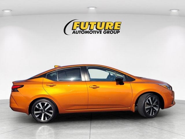 2022 Nissan Versa SR