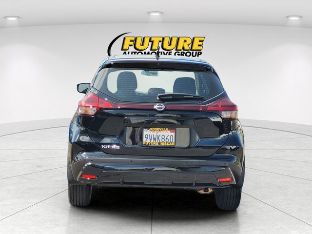 2025 Nissan Kicks Play S