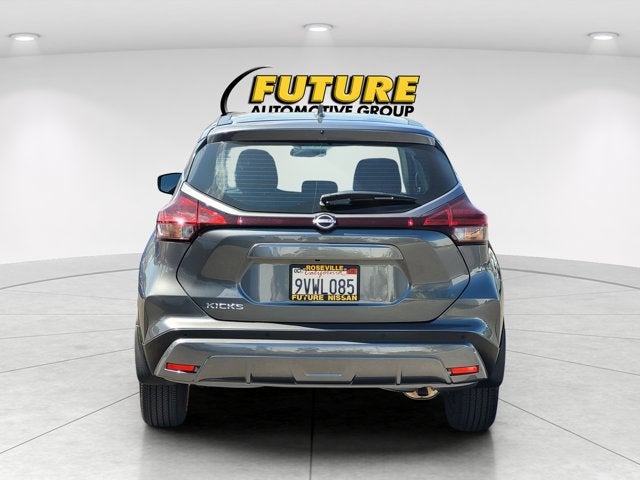 2025 Nissan Kicks Play S