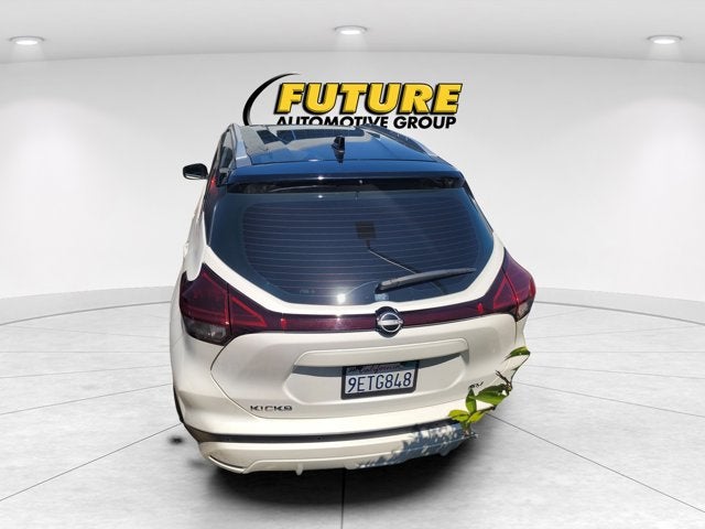 2023 Nissan Kicks SV