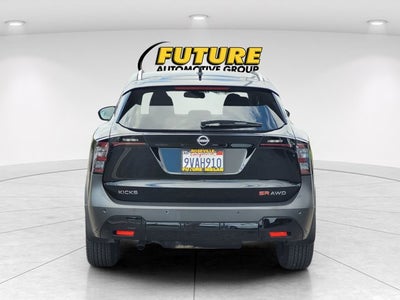 2025 Nissan Kicks SR