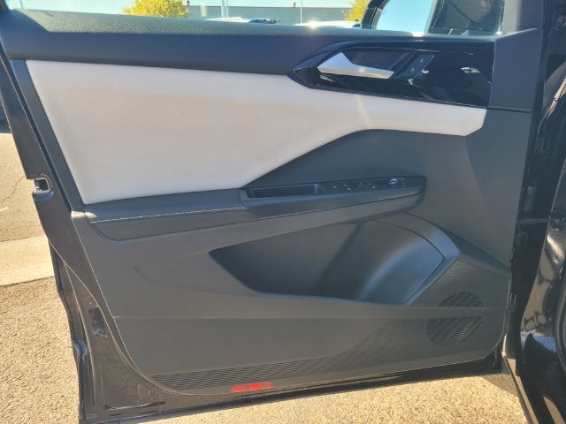 2025 Volkswagen Taos S