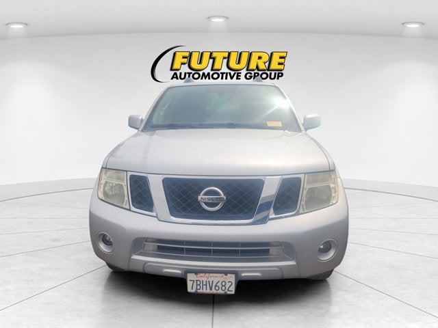 2012 Nissan Pathfinder Silver Edition