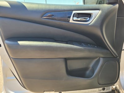 2019 Nissan Pathfinder S