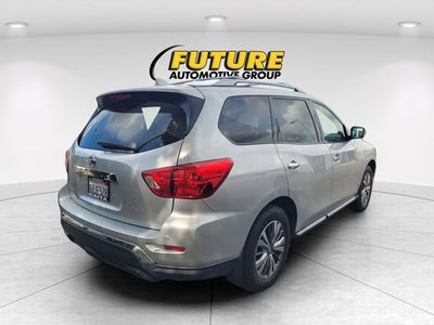 2019 Nissan Pathfinder S