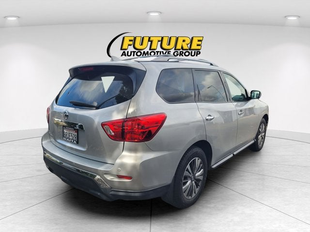 2019 Nissan Pathfinder S