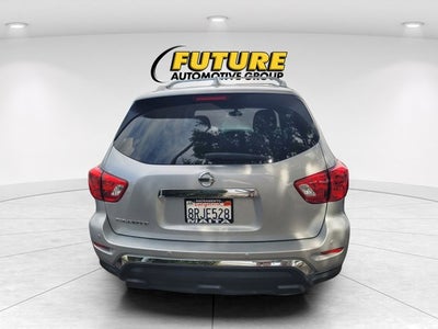 2019 Nissan Pathfinder S
