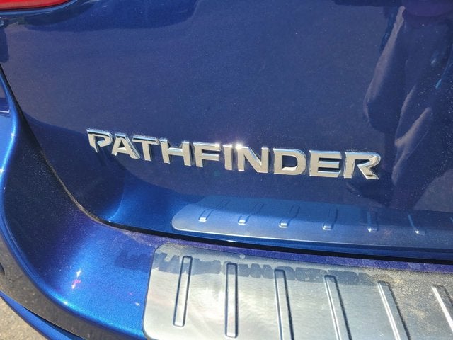 2017 Nissan Pathfinder SV
