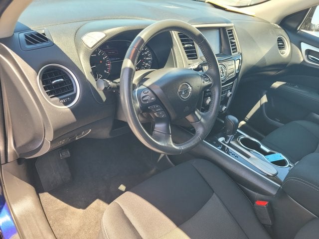 2017 Nissan Pathfinder SV
