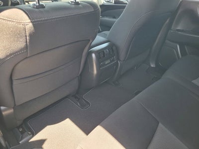 2017 Nissan Pathfinder SV