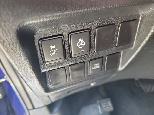 2017 Nissan Pathfinder SV