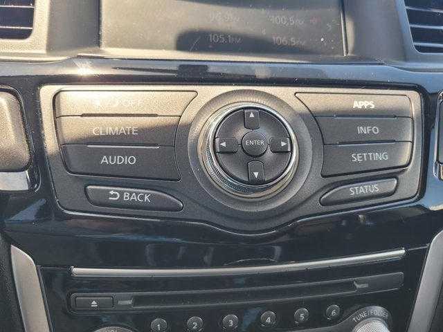 2017 Nissan Pathfinder SV