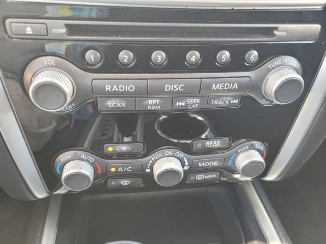2017 Nissan Pathfinder SV