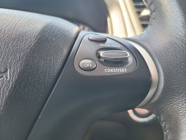 2017 Nissan Pathfinder SV