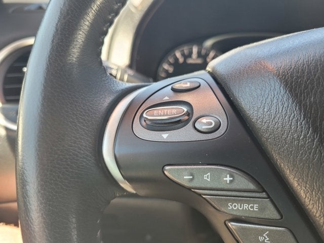 2017 Nissan Pathfinder SV