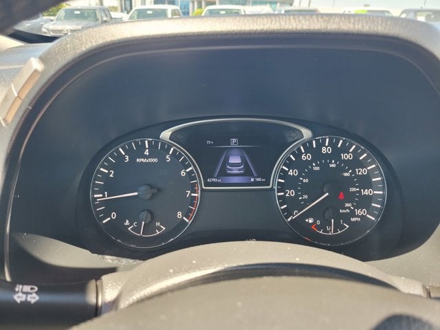 2017 Nissan Pathfinder SV