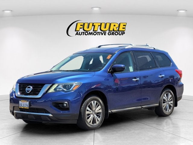 2017 Nissan Pathfinder SV