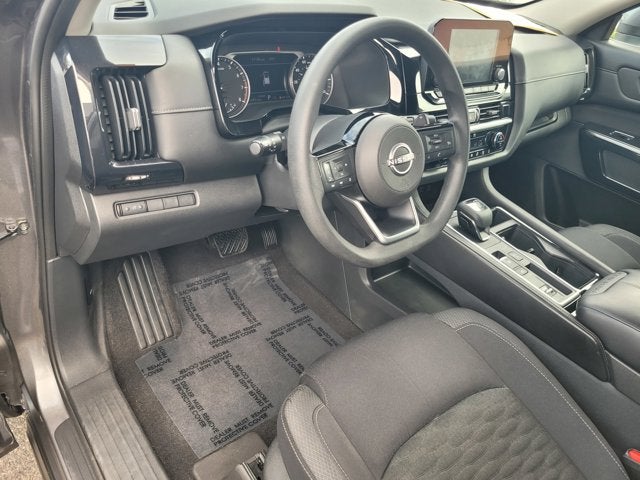 2022 Nissan Pathfinder S