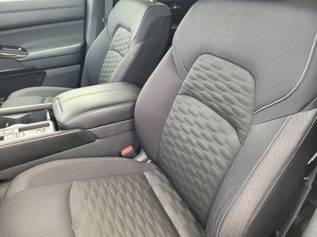 2022 Nissan Pathfinder S