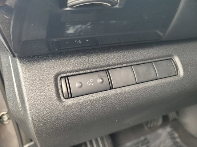 2022 Nissan Pathfinder S