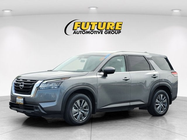 2022 Nissan Pathfinder S