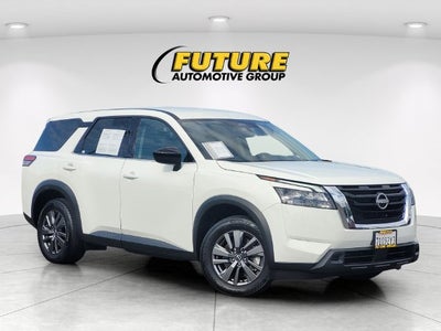 2024 Nissan Pathfinder S