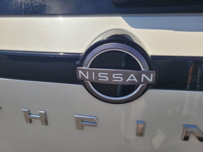 2022 Nissan Pathfinder SV