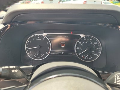 2022 Nissan Pathfinder SV