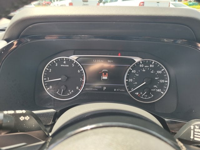 2022 Nissan Pathfinder SV