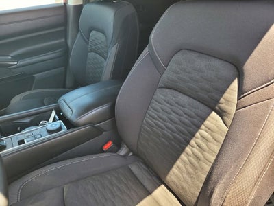2023 Nissan Pathfinder SV
