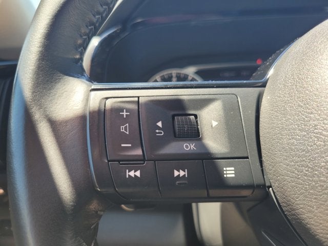 2023 Nissan Pathfinder SV
