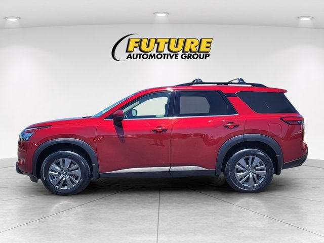 2023 Nissan Pathfinder SV