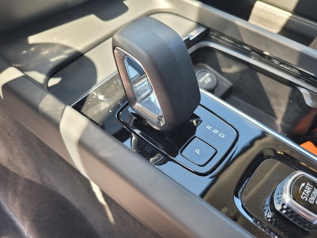 2024 Volvo S60 Core Dark Theme