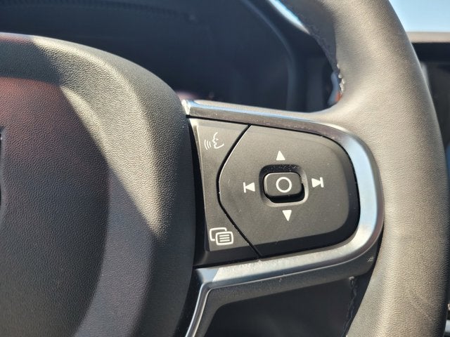 2024 Volvo S60 Core Dark Theme