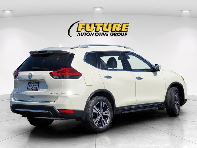 2017 Nissan Rogue SL
