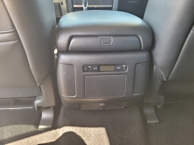 2024 Nissan Armada SV