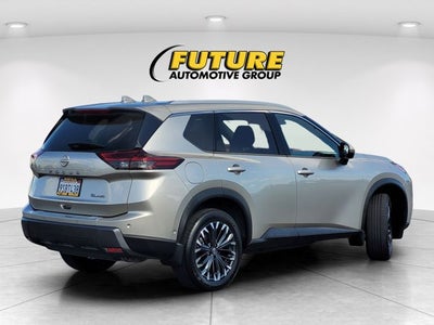 2025 Nissan Rogue SL