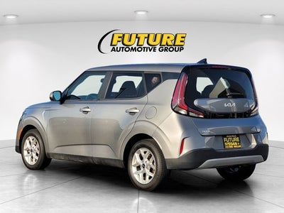 2023 Kia Soul LX