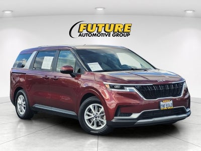 2024 Kia Carnival LX