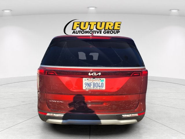 2024 Kia Carnival LX