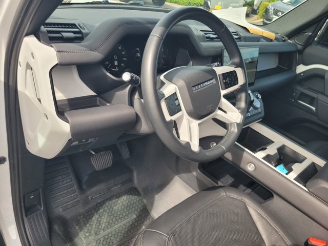 2025 Land Rover Defender S